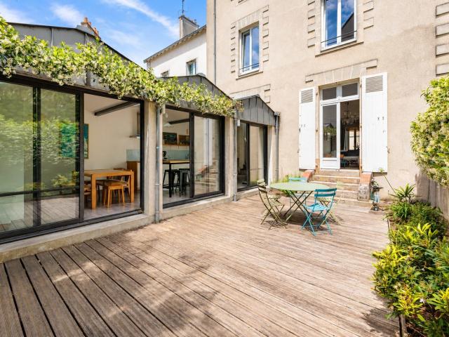 Maison 8 pièces 206 m²