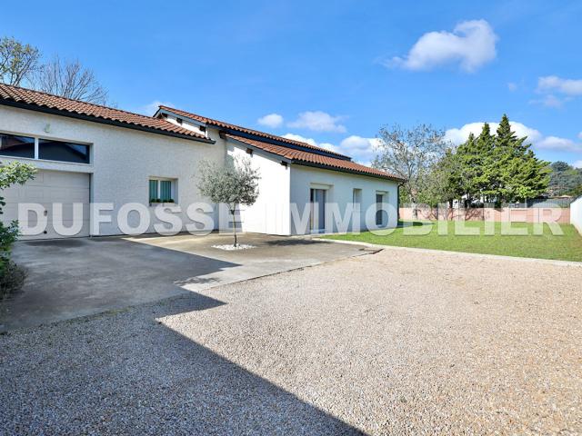 Maison 8 pièces 206 m²