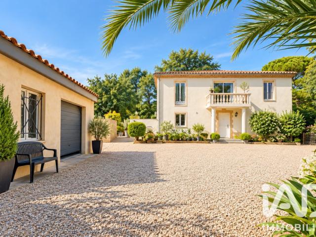 Maison 8 pièces 206 m²
