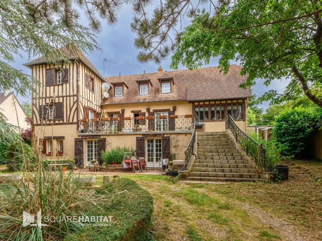 Maison 8 pièces 206 m²