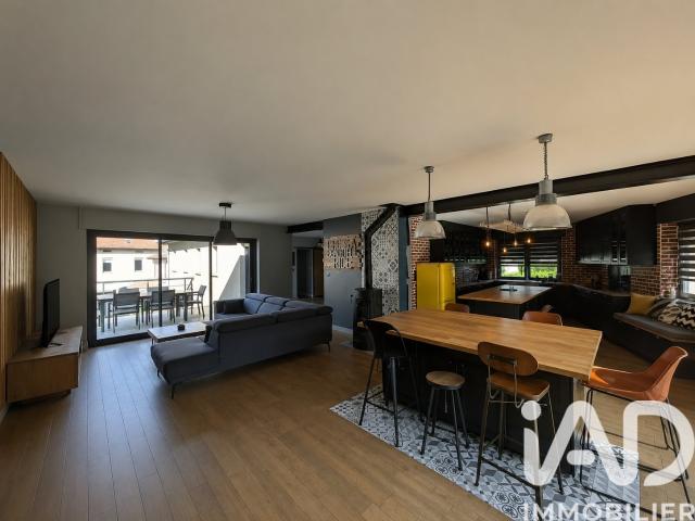 Maison 8 pièces 207 m²