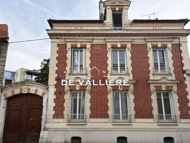 Maison 8 pièces 207 m²