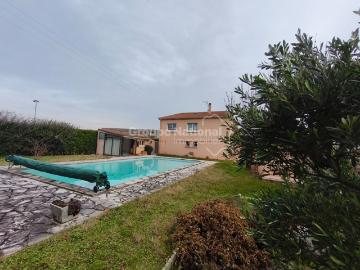 Maison 8 pièces 207 m²