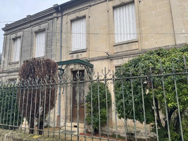 Maison 8 pièces 207 m²