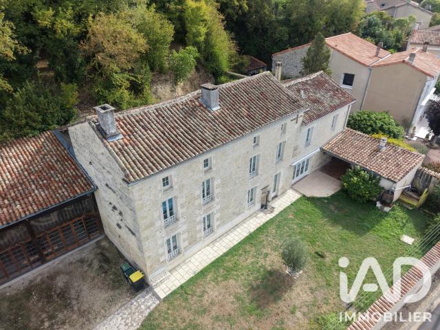 Maison 8 pièces 207 m²