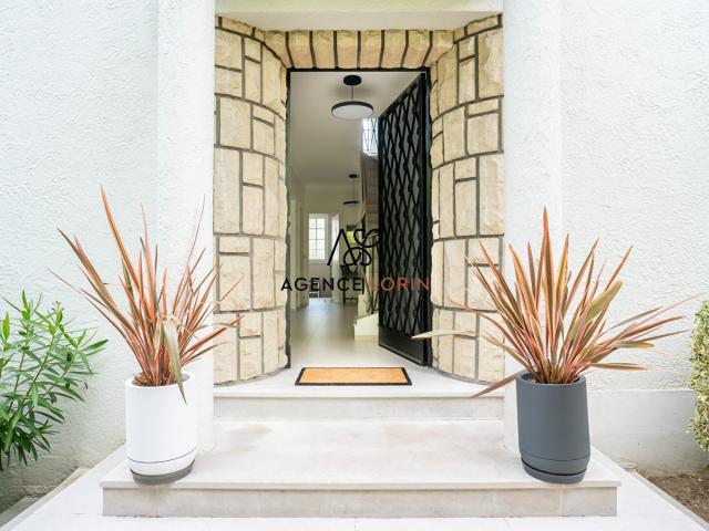 Maison 8 pièces 207 m²
