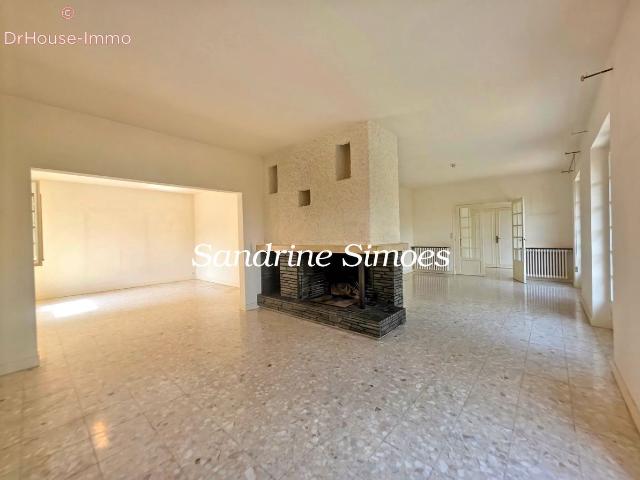 Maison 8 pièces 207 m²