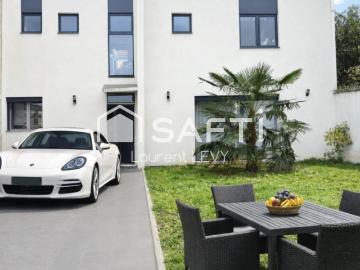 Maison 8 pièces 207 m²