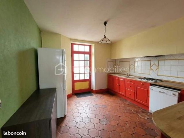 Maison 8 pièces 207 m²