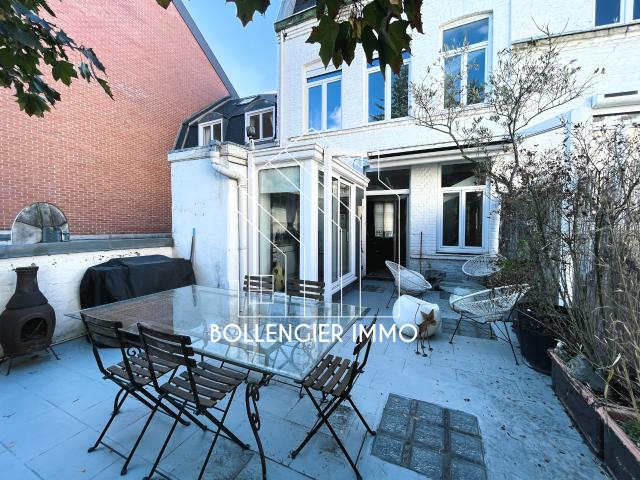 Maison 8 pièces 207 m²