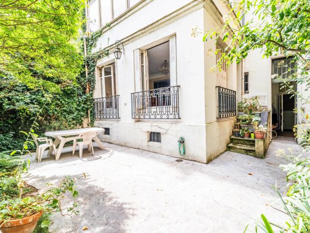 Appartement 8 pièces 256 m²