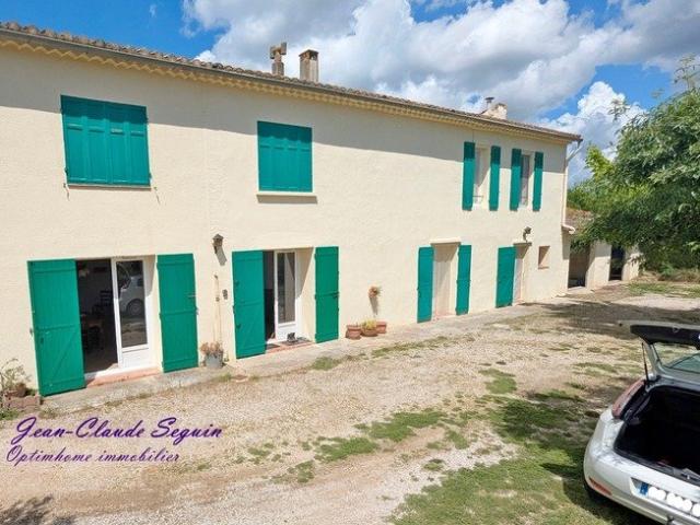Maison 8 pièces 208 m²