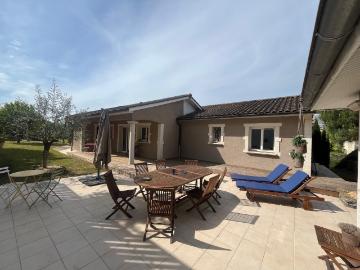 Maison 8 pièces 208 m²