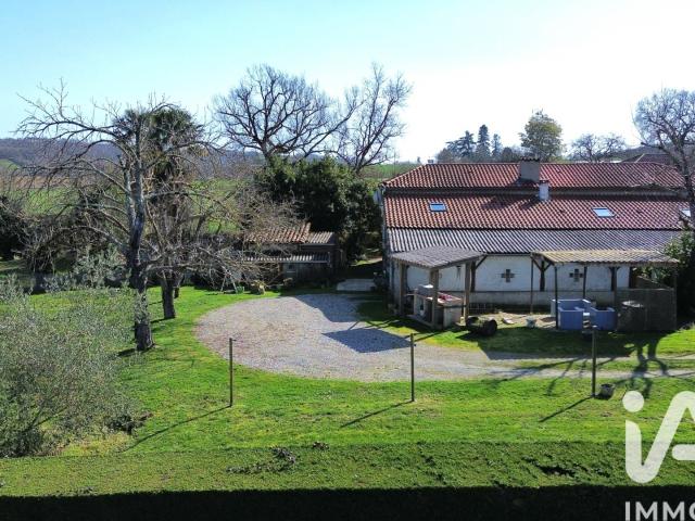 Maison 8 pièces 208 m²