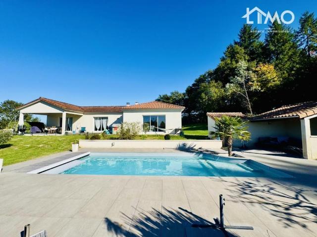 Maison 8 pièces 208 m²