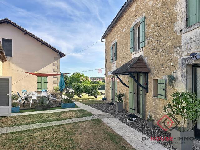 Maison 8 pièces 208 m²