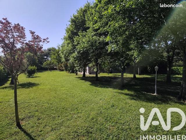 Maison 8 pièces 208 m²