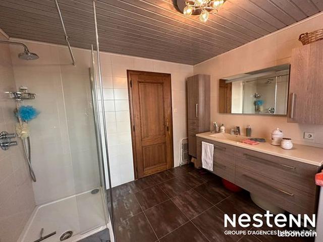 Maison 8 pièces 209 m²