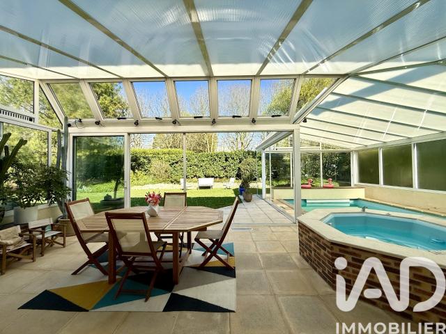 Maison 8 pièces 209 m²