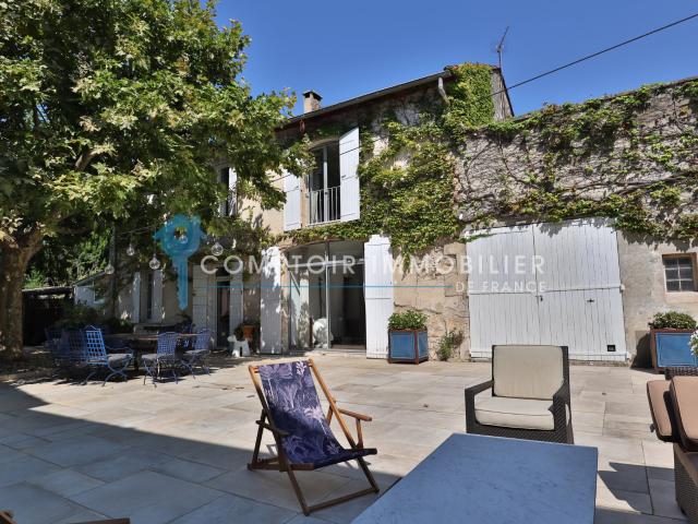 Maison 8 pièces 209 m²