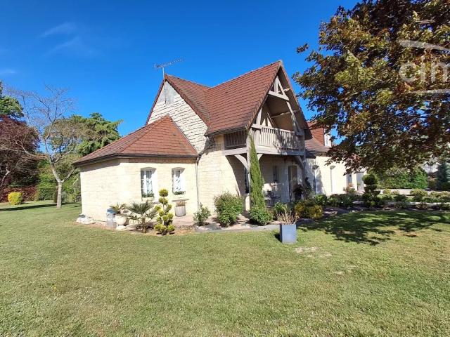 Maison 8 pièces 209 m²