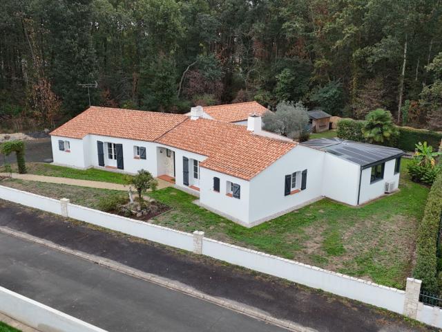 Maison 8 pièces 209 m²
