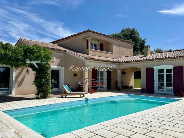Maison 8 pièces 200 m²