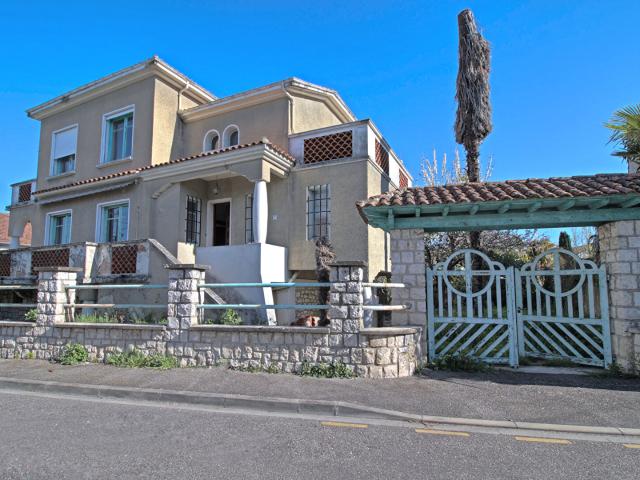 Maison 8 pièces 200 m²