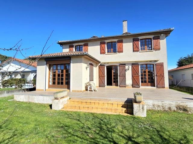 Maison 8 pièces 200 m²
