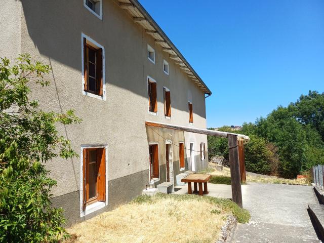 Maison 8 pièces 200 m²