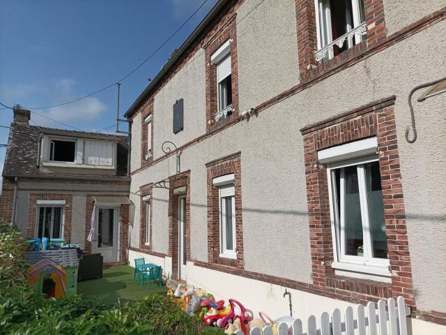 Maison 8 pièces 200 m²