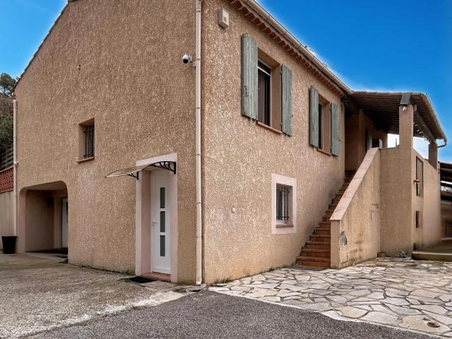 Maison 8 pièces 200 m²