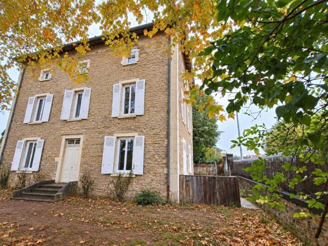 Maison 8 pièces 200 m²