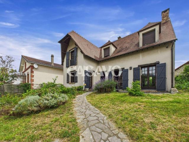 Maison 8 pièces 200 m²