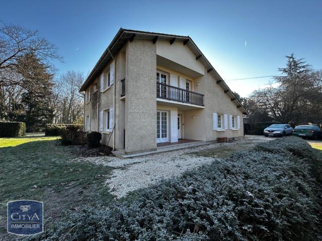 Maison 8 pièces 200 m²