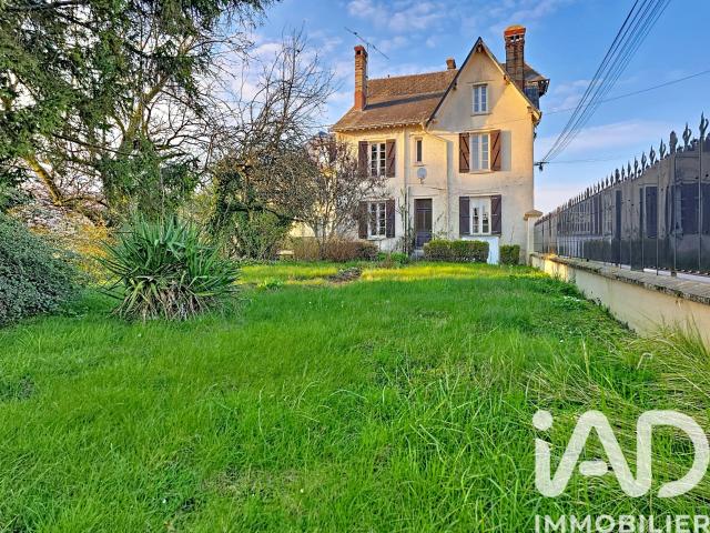 Maison 8 pièces 200 m²