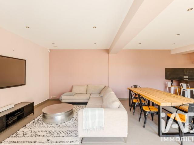 Maison 8 pièces 200 m²