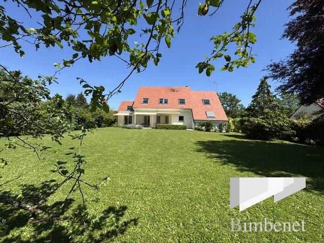 Maison 8 pièces 200 m²