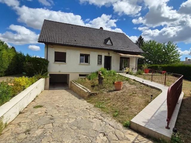 Maison 8 pièces 200 m²