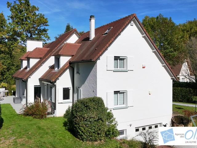 Maison 8 pièces 200 m²