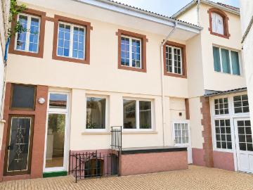 Maison 8 pièces 200 m²