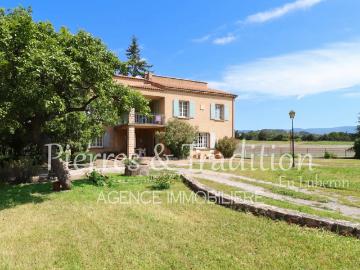 Maison 8 pièces 200 m²