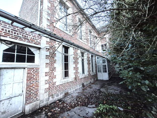 Maison 8 pièces 200 m²