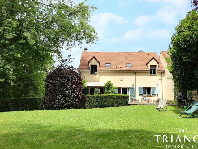 Maison 8 pièces 200 m²