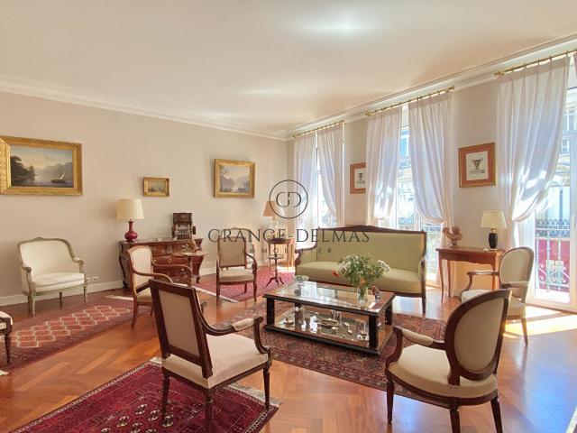 Maison 8 pièces 209 m²
