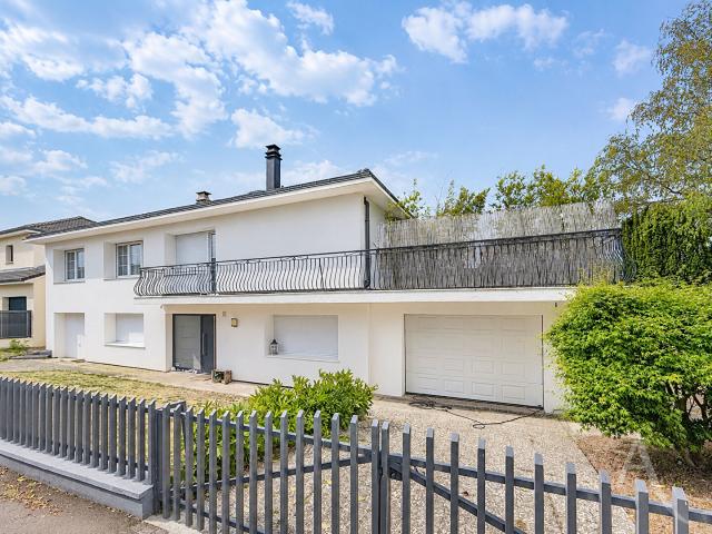 Maison 8 pièces 200 m²