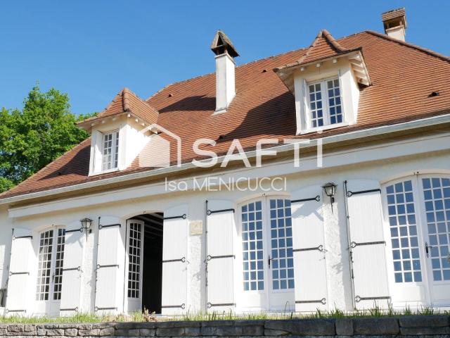 Maison 8 pièces 200 m²