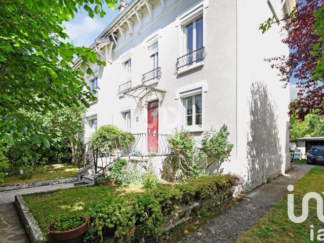 Maison 8 pièces 200 m²