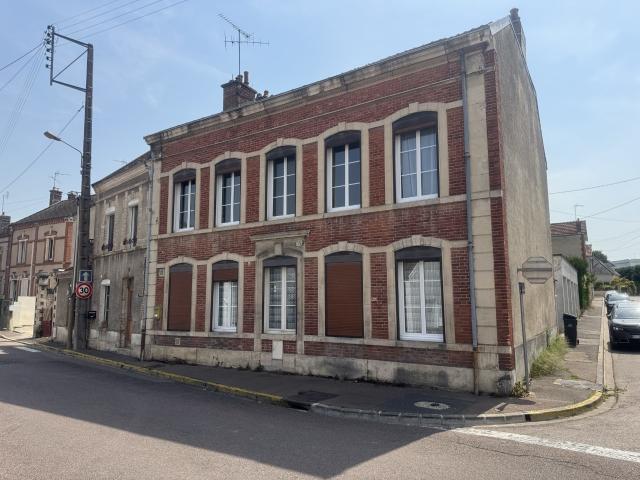 Maison 8 pièces 200 m²