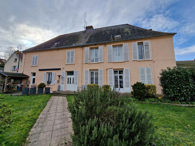 Maison 8 pièces 200 m²